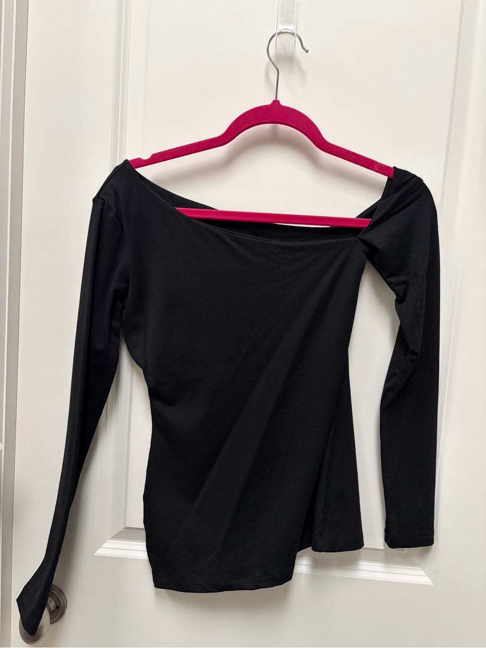 Susana Monaco Black Off-the-Shoulder Long Sleeve Top